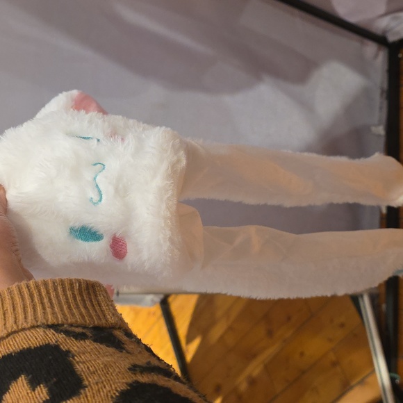 Cinnamon Roll Hat - Picture 2 of 2